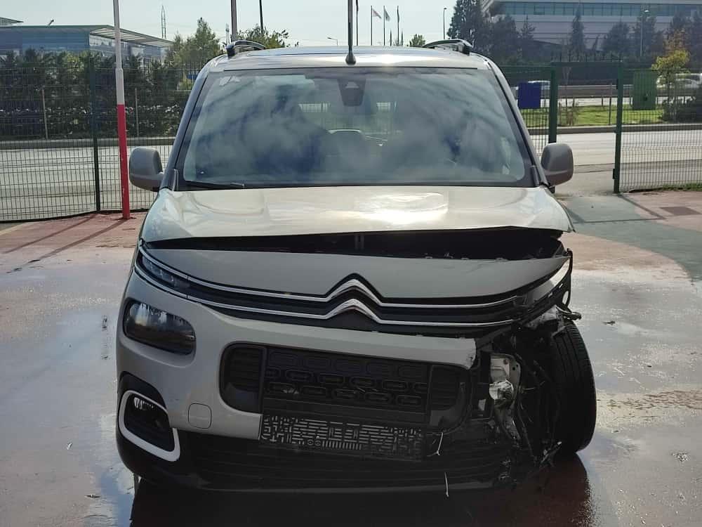 BERLINGO SHINE BOLD 1.5 BLUEHDI 130 S&S EAT8