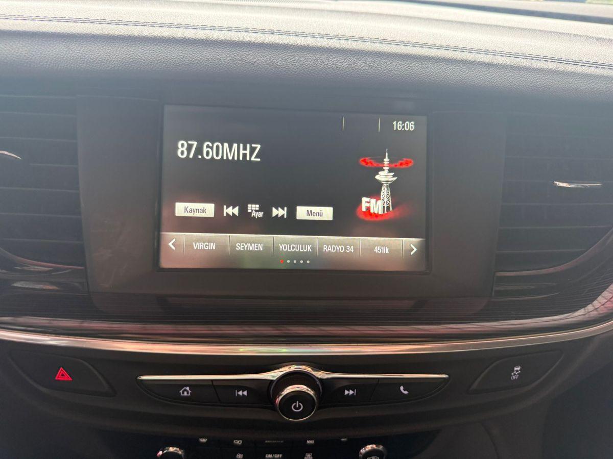 INSIGNIA GRAND SPORT 1.6 D 136 AT6 EXCELLENCE
