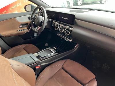 A 200 SEDAN FL 1.33 (163) 7G-DCT AMG