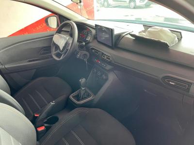 SANDERO STEPWAY ESSENTIAL TCE 90 CVT