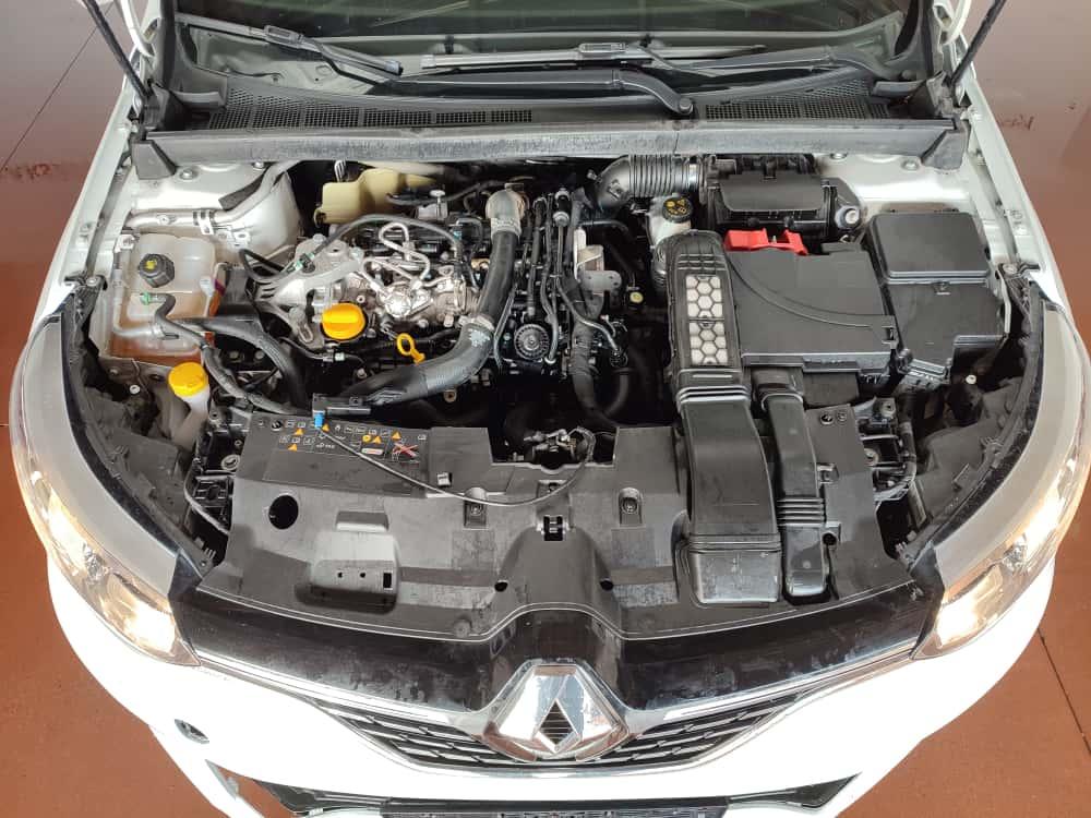 MEGANE SEDAN JOY COMFORT 1.3 TCE EDC 140 FAZ2