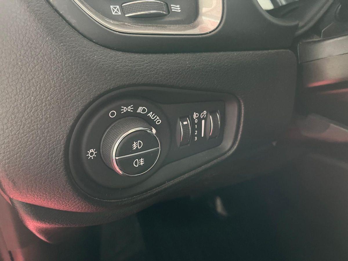 JEEP RENEGADE 1.3 180 AT LIMITED 4X4 E6D S5