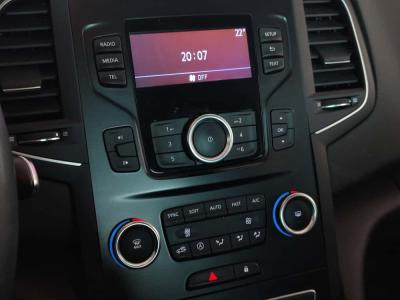 MEGANE SEDAN JOY COMFORT 1.3 TCE EDC 140 FAZ2