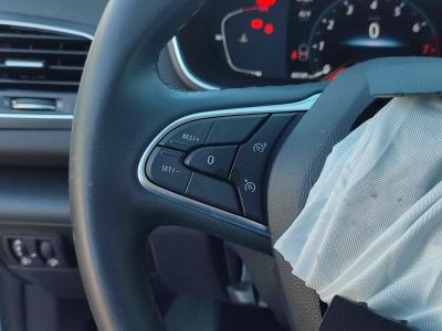 MEGANE SEDAN JOY COMFORT 1.3 TCE EDC 140 FAZ2