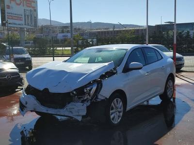 MEGANE SEDAN JOY COMFORT 1.3 TCE EDC 140 FAZ2