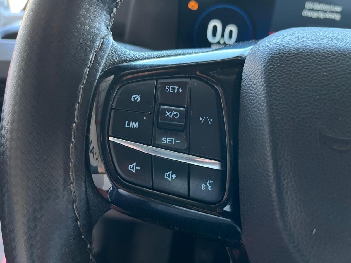 TRANSIT CUSTOM VAN 320L EB UPG 136 TREND