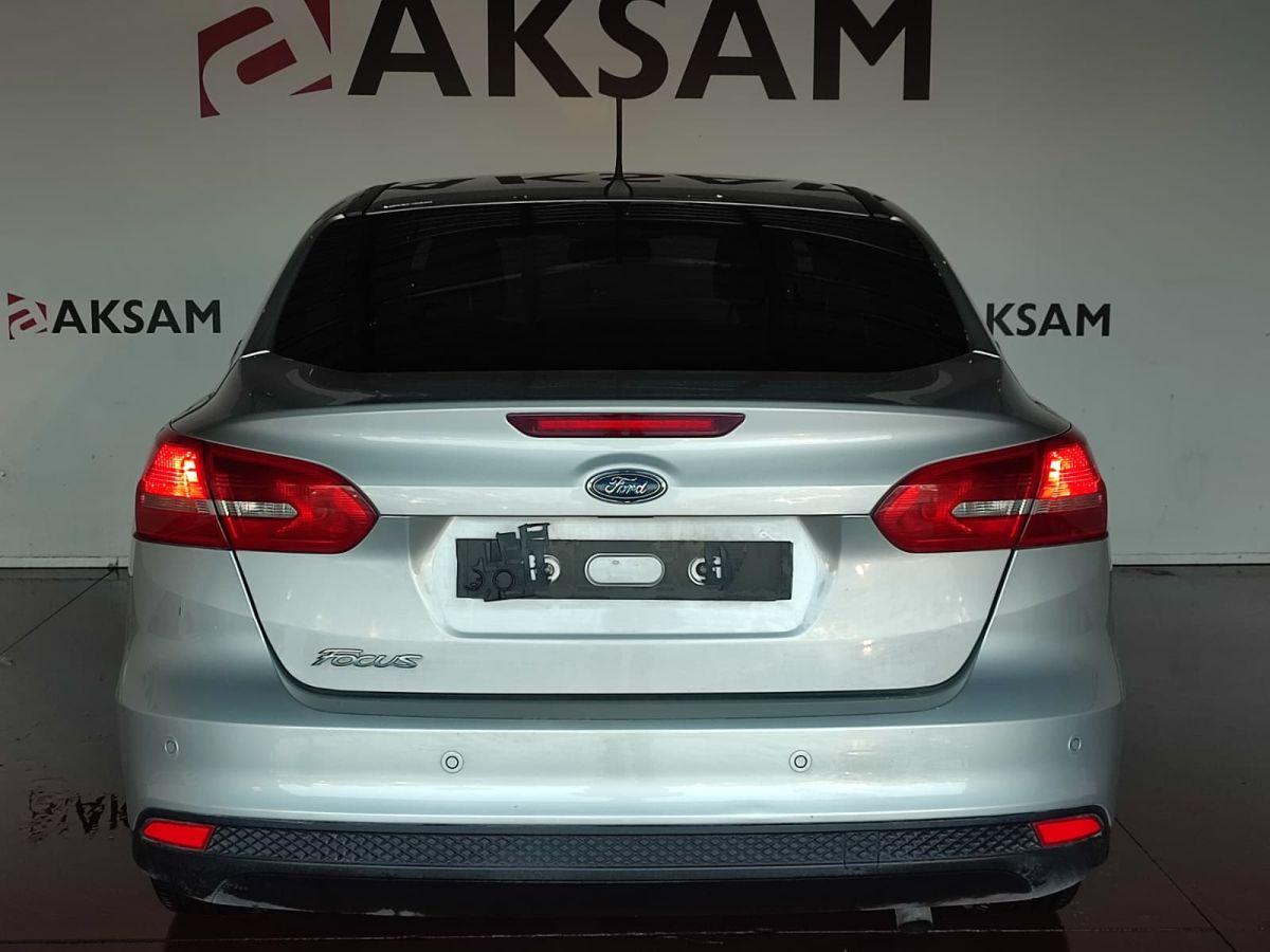 FOCUS III MCA  TITANIUM 1.6 125 4K