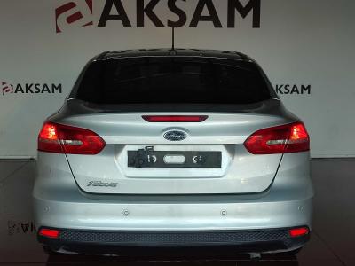 FOCUS III MCA  TITANIUM 1.6 125 4K