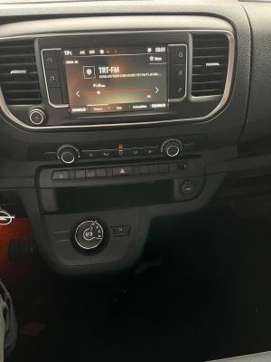 VIVARO CARGO 2.0 145 DIZEL MT6 ELEGANCE XL