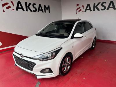 i20 FL 1.4 MPI STYLE OV PANORAMA